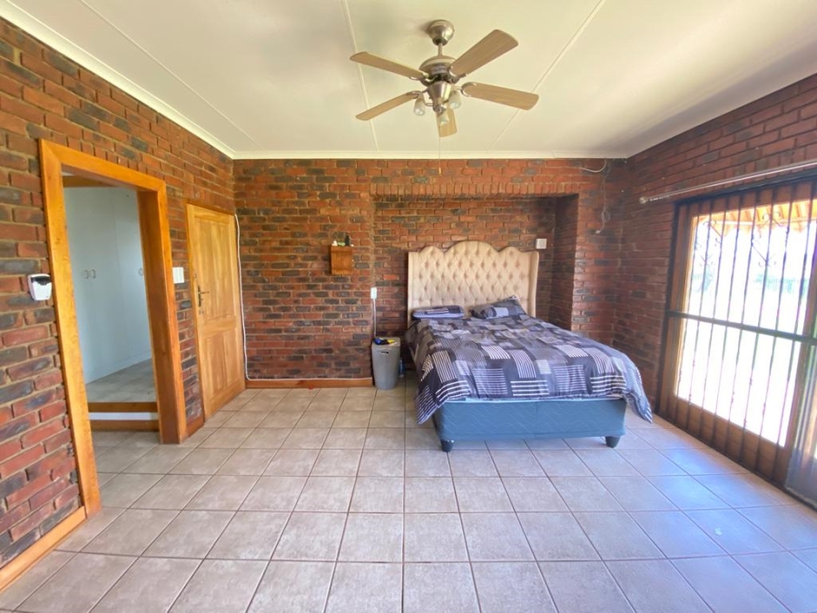 8 Bedroom Property for Sale in Parys Free State